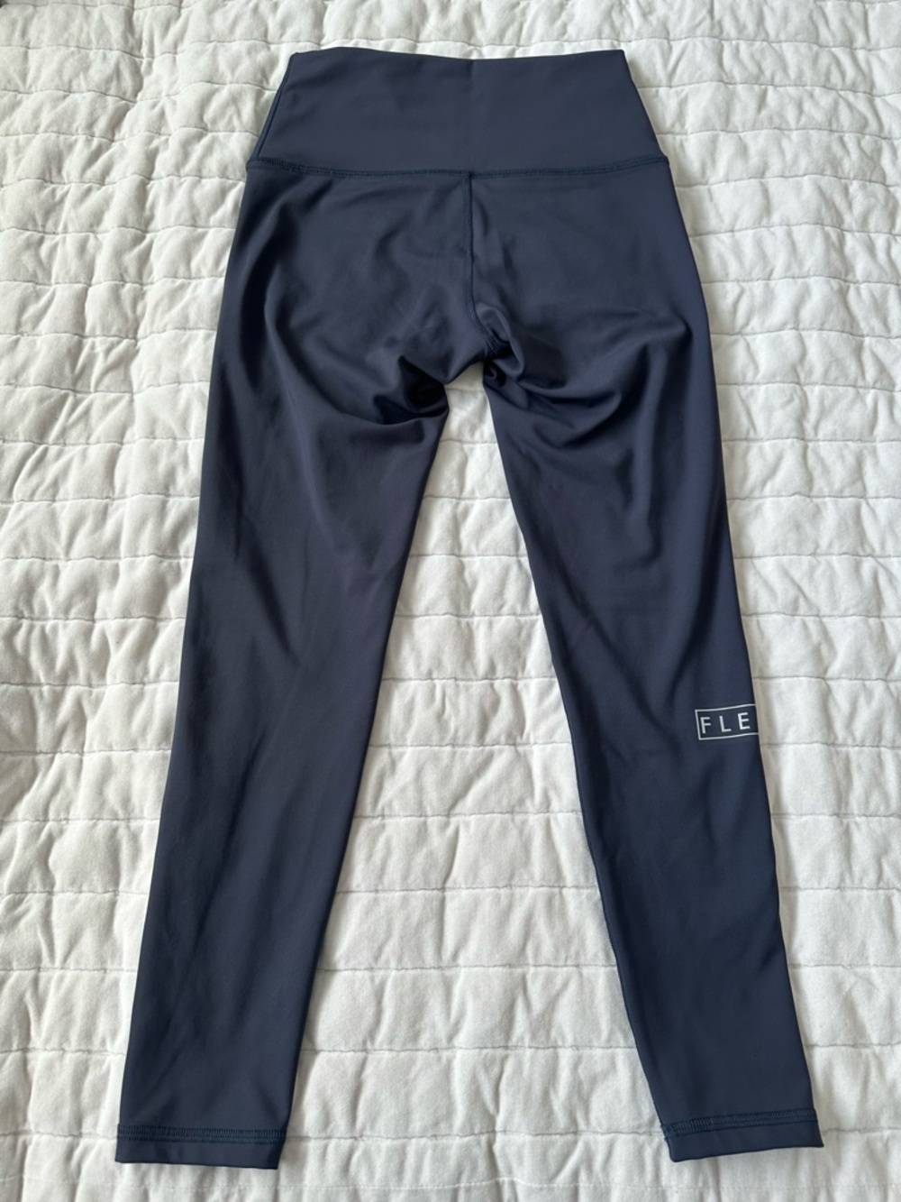 Fleo el toro, silky silk, Parisian night